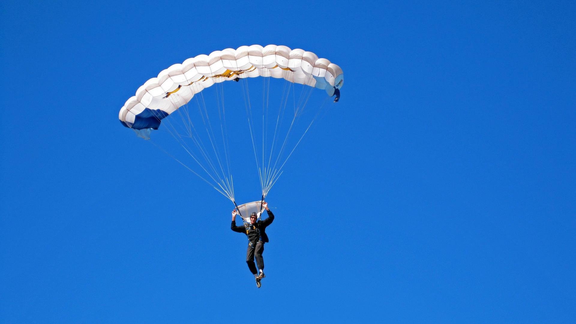 坎特攻防两端统治全场，多特蒙德一波流带走摩洛哥