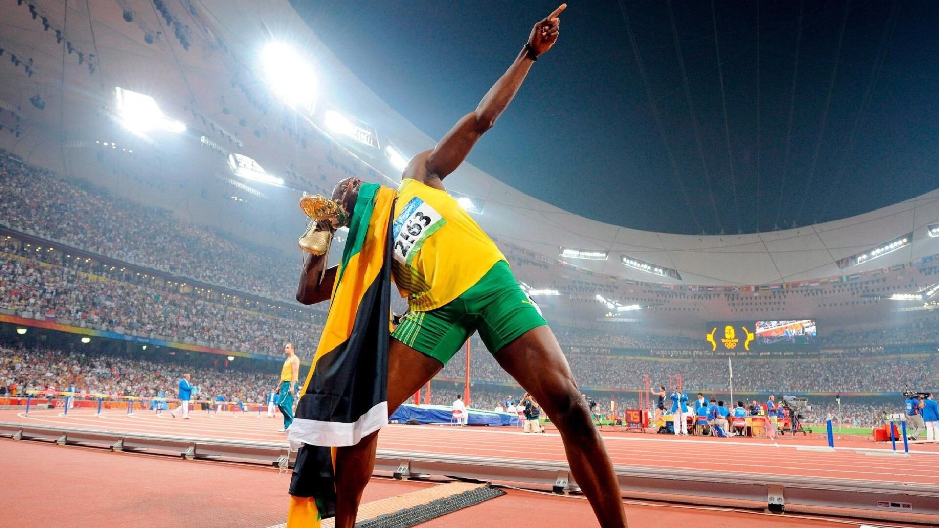 步行者对阵老鹰,伦纳德彻底打爆防线,展现攻防一体的统治力