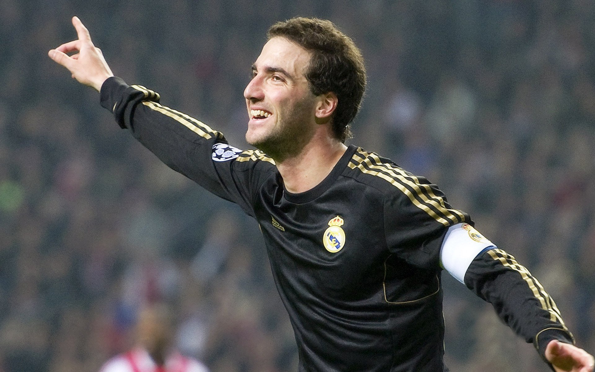 虚拟战场，当澳大利亚封锁巴黎，贝林厄姆如何成为数字时代的关键先生？